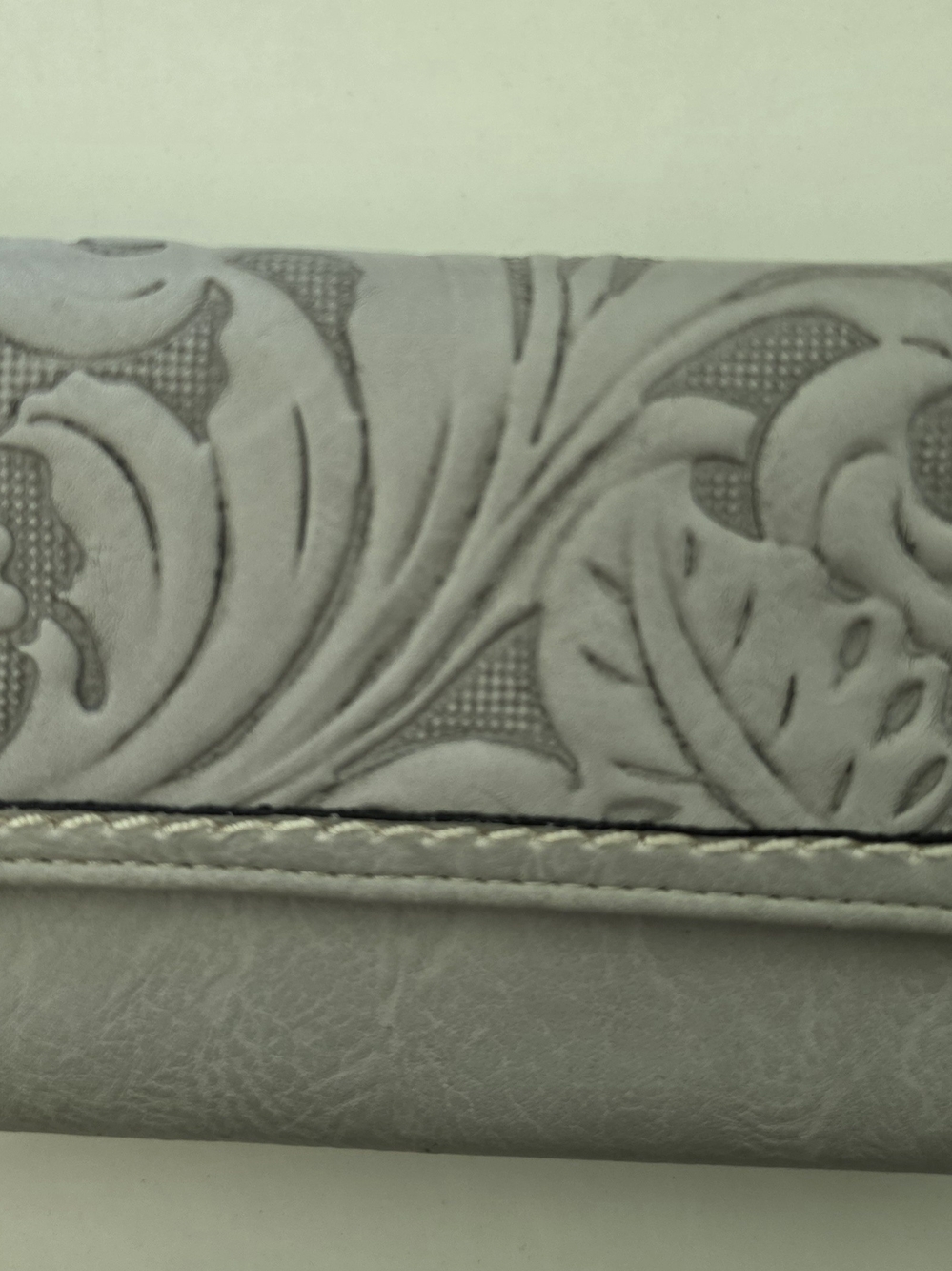 B.O.C. Women's Embossed Floral Clutch Wallet in Light Gray